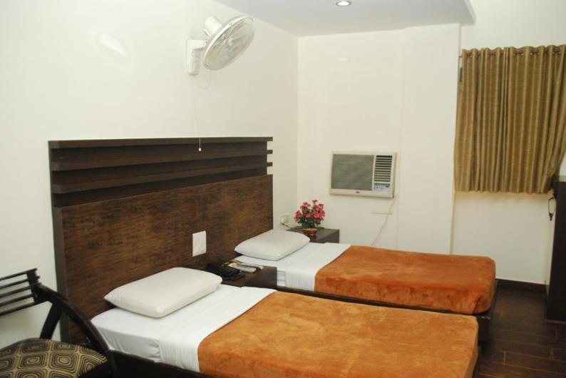 Aman Deluxe Hotell New Delhi Eksteriør bilde